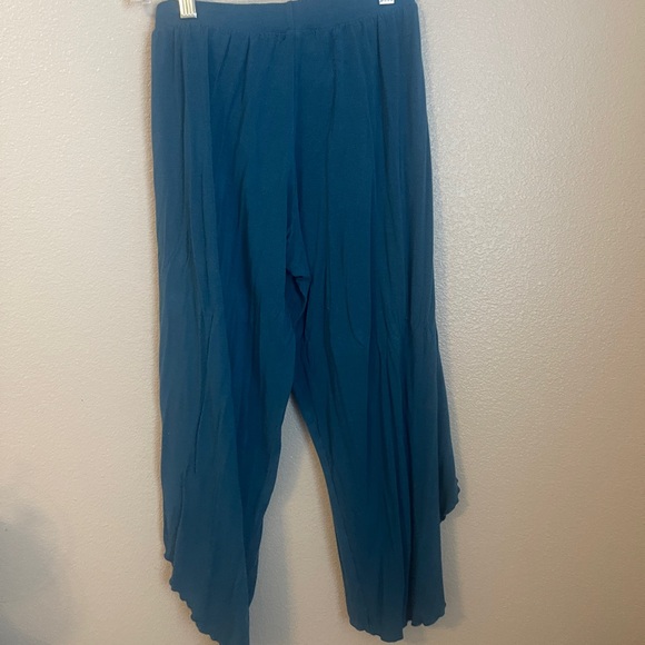 Blue Layered pants - Picture 3 of 3